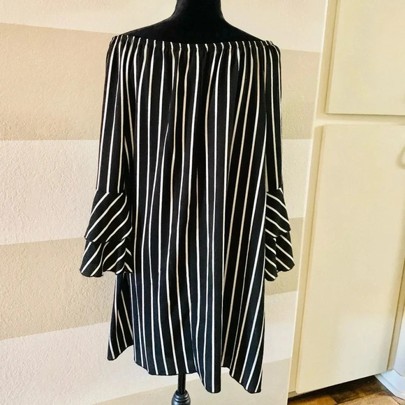 Vibe boutique black and white striped off the shoulder dress - Picture 4 of 4